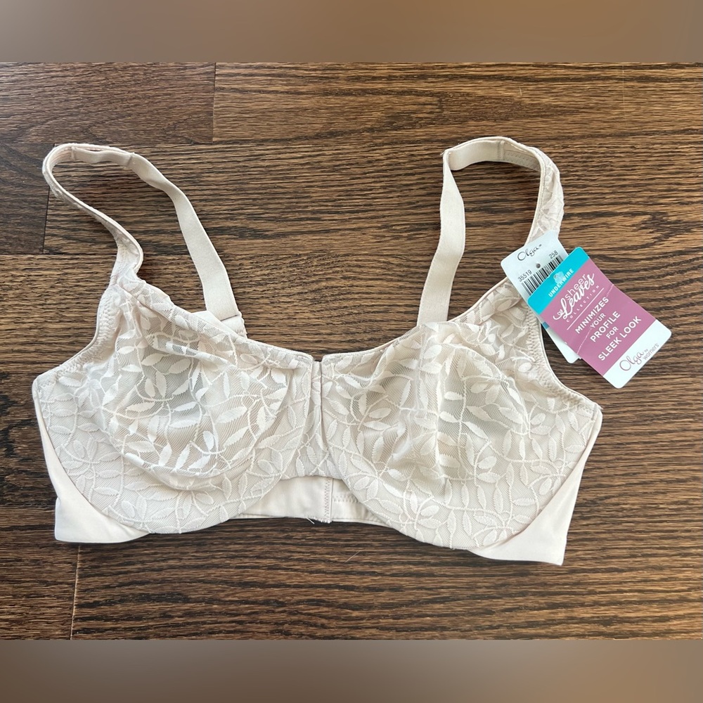 OLGA by Warner’s woman’s sheer leaves collect. bra